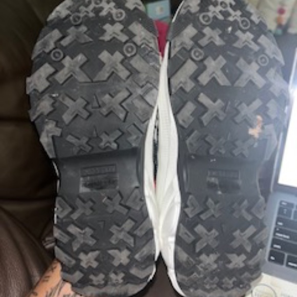 Burberry Arthur Icon Stripe Low-Top Sneakers - Picture 5 of 5